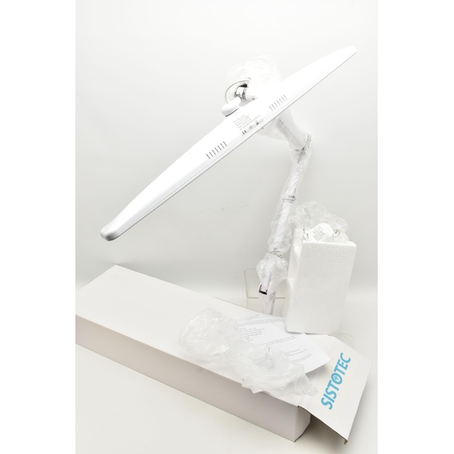 100 - A BOXED SISTOTEC PROFFESIONAL LED LAMP, product number 997E1409, EU plug (condition report: new in b... 