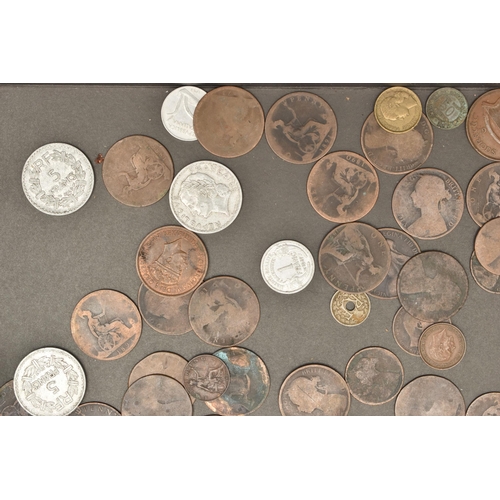 113 - A BOX LID CONTAINING A SMALL AMOUNT OF WORLD COINS, to include US Filipinas 5 Cent coins