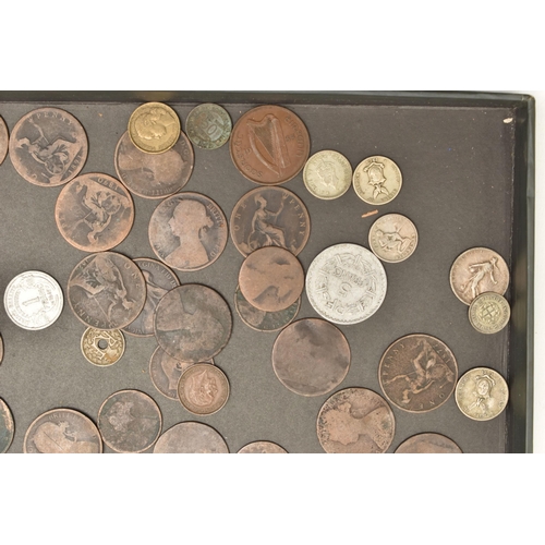 113 - A BOX LID CONTAINING A SMALL AMOUNT OF WORLD COINS, to include US Filipinas 5 Cent coins