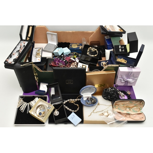 86 - A BOX OF ASSORTED COSTUME JEWELLERY, to include beaded necklaces, bracelets, bangles, pendant neckla... 