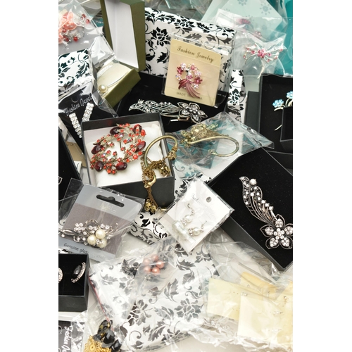 88 - A LARGE SELECTION OF COSTUME JEWELLERY EARRINGS, a large box of assorted drop and stud earrings, (co... 