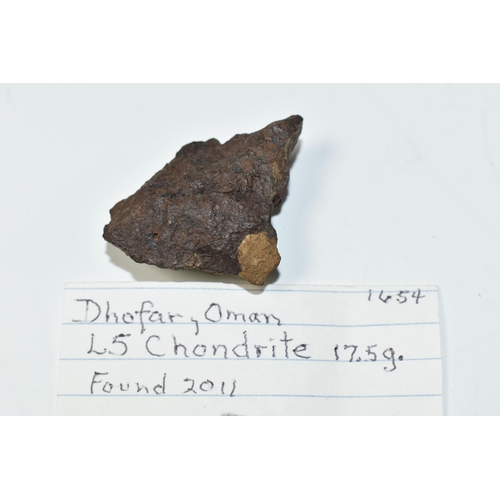 342 - AN L5 CHONDRITE METEORITE SAMPLE FROM DHOFAR, OMAN, found 2011, 19.6g