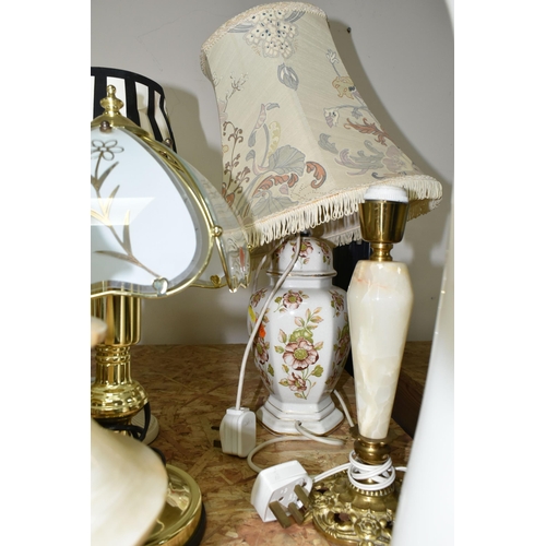 377 - A NINETEENTH CENTURY FRENCH CENTREPIECE AND ASSORTED MODERN TABLE LAMPS to include a gilded brass an... 