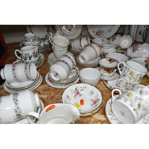 381 - A GROUP OF CERAMIC TEA WARES FROM NAMED MANUFACTURERS to include Coalport Somerset tea ware comprisi... 