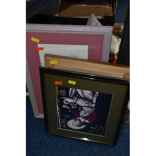 386 - SIX BOXES AND LOOSE MISCELLANEOUS ITEMS, to include, approximately 60 classical CDs, a vintage vanit... 