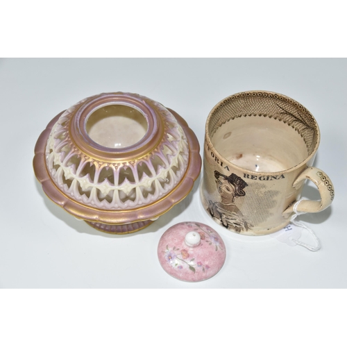 416 - AN EARLY NINETEENTH CENTURY QUEEN VICTORIA CORONATION CUP AND A ROYAL WORCESTER POT POURRI VASE, com... 