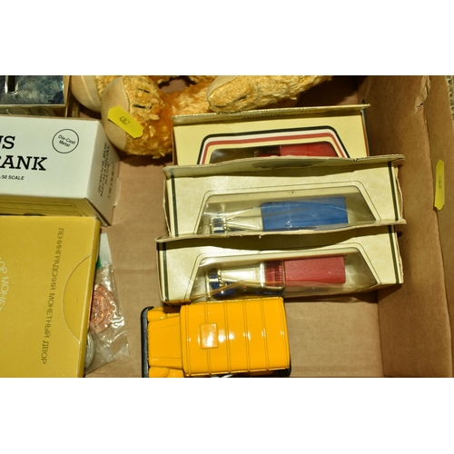 487 - ONE BOX OF MISCELLANEOUS ITEMS, to include British Airways Concorde Commemorative Presentation pack,... 