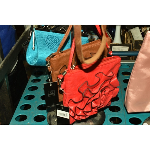 531 - TWO BOXES AND NEW ASSORTED BAGS to include a box of approximately twenty identical style bags with c... 