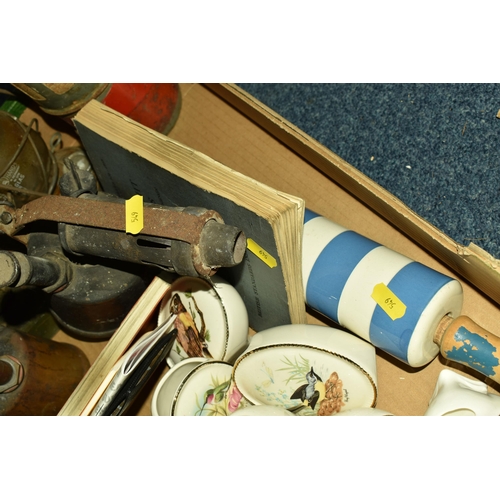 549 - A BOX AND LOOSE OF ORNAMENTS AND MISCELLANEOUS ITEMS, to include a T.G.Green Cornish Ware rolling pi... 