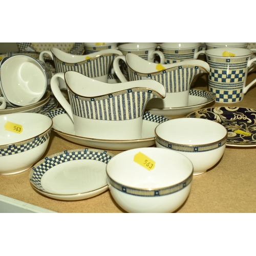 563 - A GROUP OF WEDGWOOD 'SAMURAI' PATTERN DINNERWARE, comprising four oval serving dishes (marked as sec... 