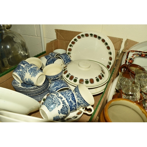 571 - SEVEN BOXES AND LOOSE CERAMICS AND GLASSWARE, to include, four large glass bottles, named dinnerware... 