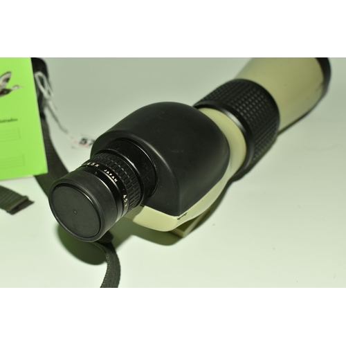 575 - A NIKON FIELDSCOPE II WITH EYE PIECE, 20-45 x zoom, with soft case, serial number 378532, (Condition... 