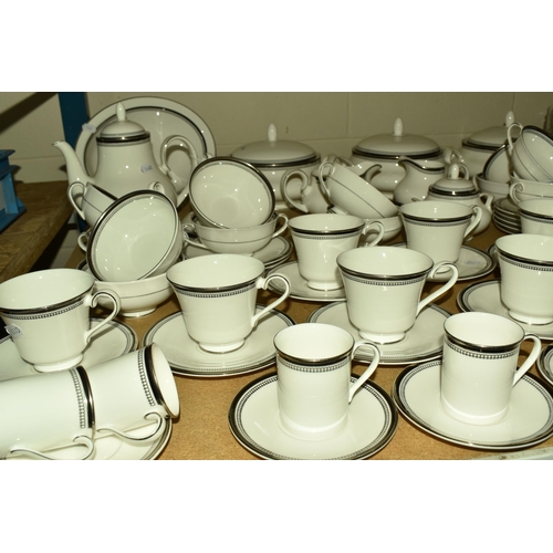 579 - A LARGE QUANTITY OF ROYAL DOULTON 'SARABANDE' PATTERN TEA AND COFFEE WARE, comprising three covered ... 