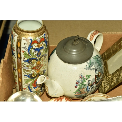 581 - ONE BOX OF ORIENTAL CERAMICS, to include a Japanese Noritake vase, height 23cm, a late 19th/early 20... 