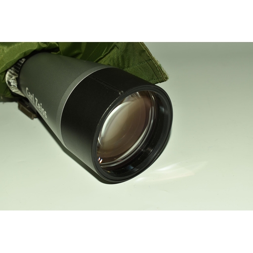 585 - A CARL ZEISS DIASCOPE 85 T FL SPOTTING SCOPE, serial no 2849452, with protective case (1) (Condition... 