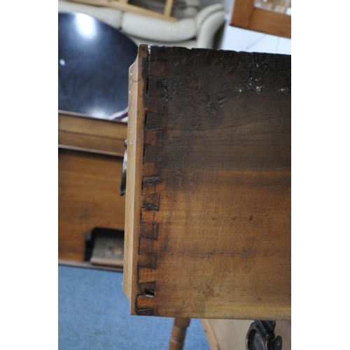 1215 - AN EDWARDIAN SATINWOOD DRESSING TABLE, with a triple bevelled edge mirror, atop a base with two shor... 