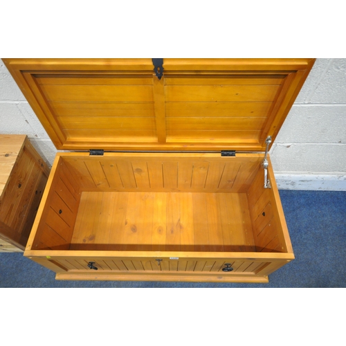 1225 - A MODERN BLANKET CHEST, with a hinged lid, width 100cm x depth 50cm x height 40cm, along with a pair... 