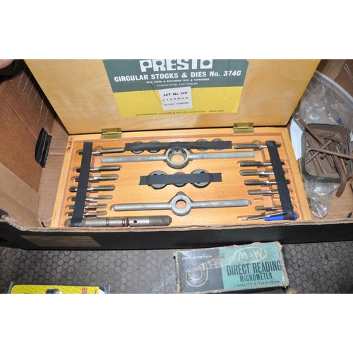 1063 - A TRAY AND A WOODEN TOOLBOX CONTAINING TOOLS AND HARDWARE including a Hasler dial gauge, a Presto me... 