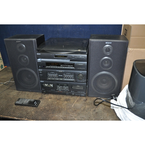 1066 - A HAIER AIRFRIER brand new in box and a Sony XO-D301 mini Hi Fi with speakers and remote (PAT pass a... 