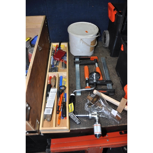 1078 - TWO TOOLBOXES AND A SAW TABLE CONTAINING TOOLS including Sandvik Quick clamps, a new Stanley brace, ... 