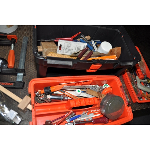 1078 - TWO TOOLBOXES AND A SAW TABLE CONTAINING TOOLS including Sandvik Quick clamps, a new Stanley brace, ... 