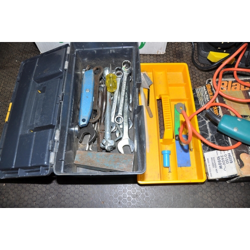 1079 - A COLLECTION OF POWER TOOLS including Black and Decker sander (looks unused), 9.6v screwdriver and h... 