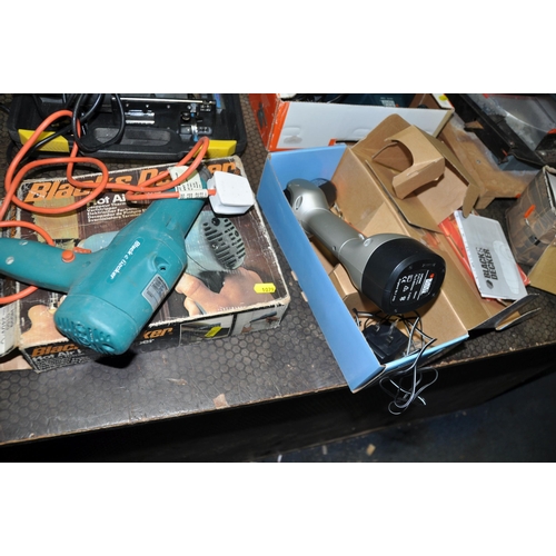 1079 - A COLLECTION OF POWER TOOLS including Black and Decker sander (looks unused), 9.6v screwdriver and h... 