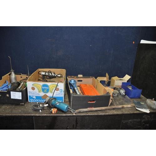 1085 - THREE TRAYS CONTAINING AUTOMOTIVE PARTS AND TOOLS including an AUD 13  carburettor, GEC and Lucas he... 