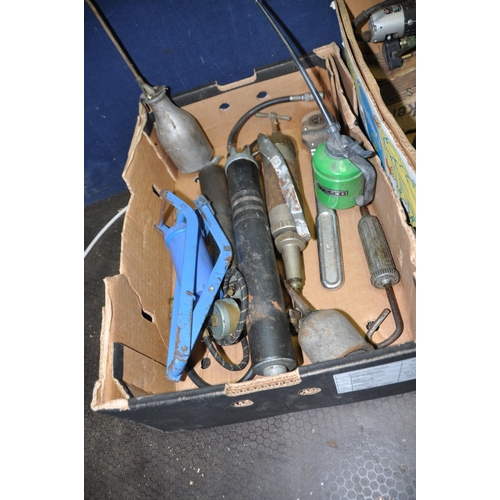 1085 - THREE TRAYS CONTAINING AUTOMOTIVE PARTS AND TOOLS including an AUD 13  carburettor, GEC and Lucas he... 