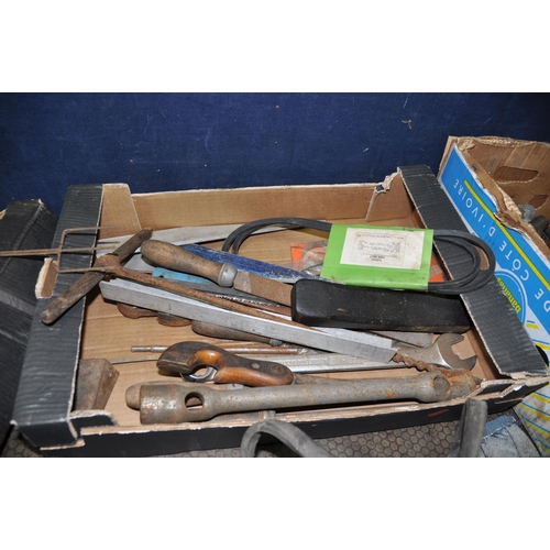 1087 - FOUR TRAYS AND TWO VINTAGE LEATHER TOOLBAGS CONTAINING TOOLS including boxed and new metal files (no... 