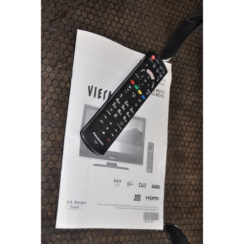 1089 - A PANASONIC TX40DX600B 40in SMART TV WITH REMOTE and a Philips DVD player with remote (both PAT pass... 