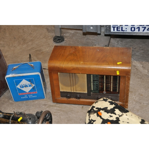 1099 - A SELECTION VINTAGE COLLECTABLES including a Mariner Valve radio, a Bakelite heater, a Singer sewing... 