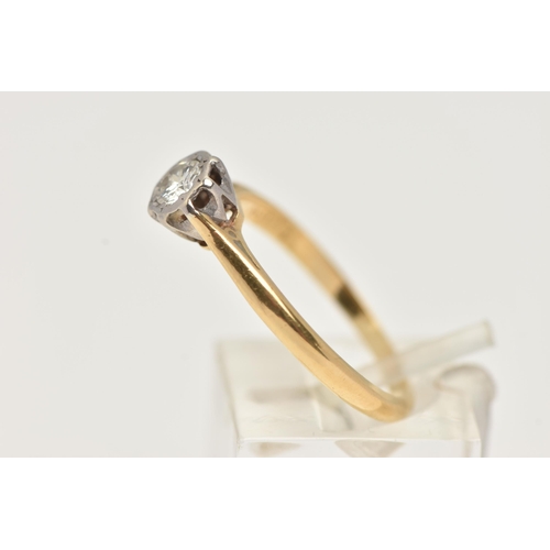 2 - AN 18CT GOLD DIAMOND SINGLE STONE RING, set with a round brilliant cut diamond, measuring approximat... 