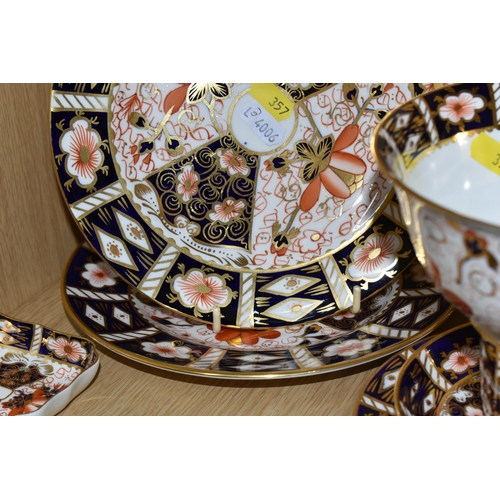 357 - A GROUP OF ROYAL CROWN DERBY IMARI 2451 PATTERN TEAWARE, comprising an early nineteen century dish (... 