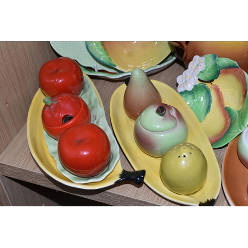 358 - A QUANTITY OF CARLTON WARE SALAD AND FRUIT WARES, over twenty pieces to include fruit themed teapot,... 