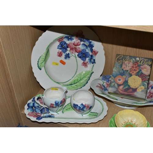 364 - A COLLECTION OF CARLTON WARE FLORAL THEMED CERAMICS, comprising Australian 'Blue Hydrangea' design w... 