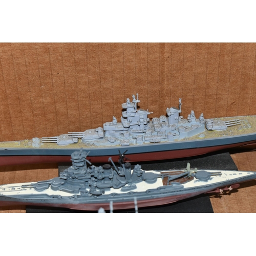 367 - ONE BOX AND LOOSE UNOPENED DEAGOSTINI ATLAS MODEL BATTLESHIPS comprising USS Massachusetts, RM Roma,... 