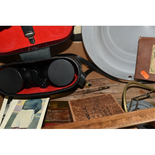 376 - TWO BOXES AND LOOSE MISCELLANEOUS ITEMS to include sixteen 1930's Topical Times Footballer photograp... 