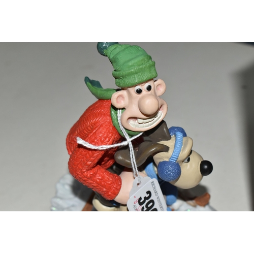 390 - A BOXED ROBERT HARROP DESIGNS 'A GRAND SLEIGH OUT' WALLACE AND GROMIT FIGURE GROUP, WGCS13, limited ... 