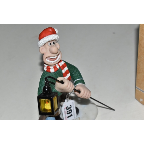 391 - A BOXED ROBERT HARROP DESIGNS 'CRACKING CAROLS' WALLACE AND GROMIT FIGURE GROUP, WGCS11, limited edi... 