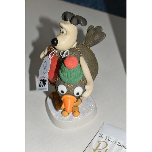 402 - A BOXED ROBERT HARROP DESIGNS 'GROMIT RED BREAST' WALLACE AND GROMIT FIGURE GROUP, WGCS14, limited e... 