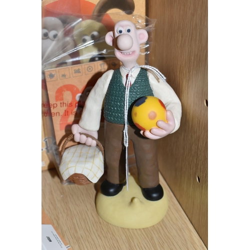 416 - TWO BOXED LIMITED EDITION ROBERT HARROP WALLACE & GROMIT 'A GRAND DAY OUT' FIGURES, comprising Gromi... 