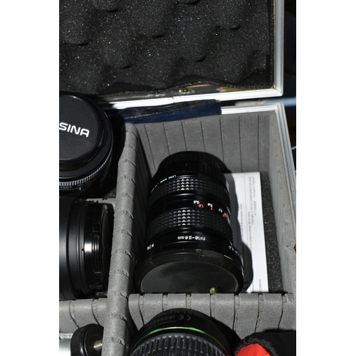 436 - ONE BOX AND LOOSE CAMERA ACCESSORIES to include a Pentax 70-300mm 1:4-5.6 DL Macro Super lens, a Pen... 