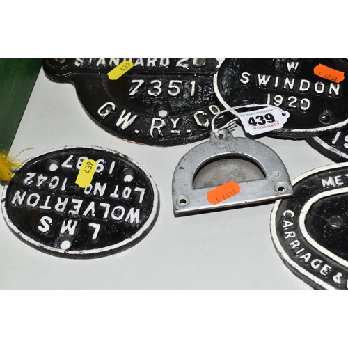 439 - A COLLECTION OF MAINLY G.W.R. WAGON PLATES, assorted styles, one of the D type plates has had metal ... 