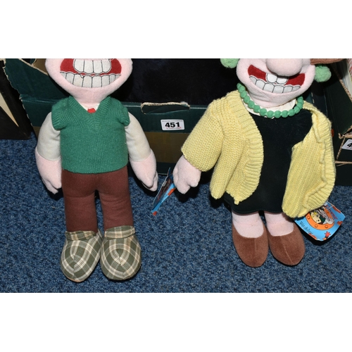 451 - A BOX AND LOOSE SOFT TOYS AND BRANDED COLLECTABLES, soft toys to include Wallace and Gromit characte... 