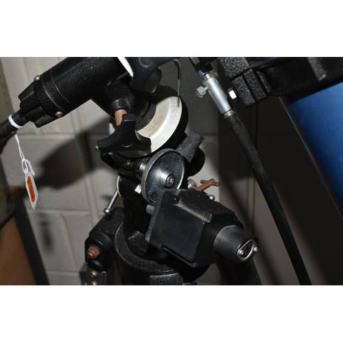 453 - A SKY-WATCHER TELESCOPE  AND EQ MOTOR DRIVE MOUNT,  D=130mm F=900mm with coated optics, extra lenses... 