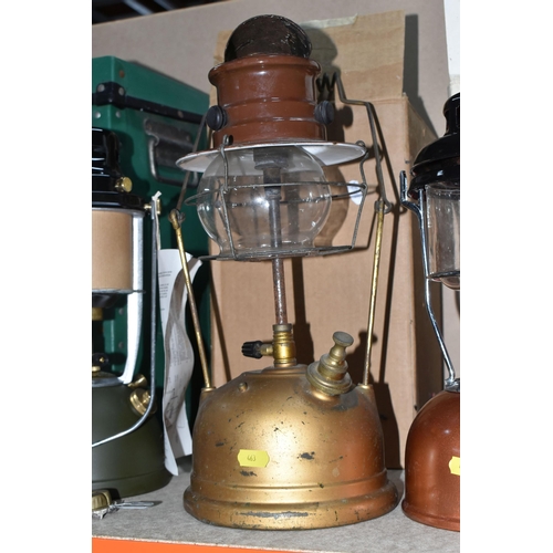 463 - A GROUP OF VINTAGE LANTERNS, to include a brass vintage Tilly lamp, with Pyrex brand 182 shade, indu... 