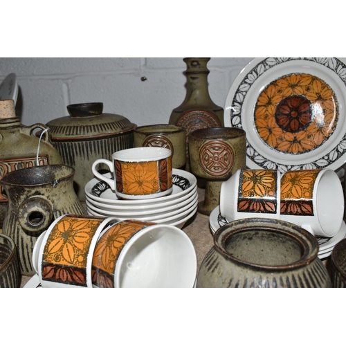 518 - A GROUP OF VINTAGE CERAMICS, comprising a Tremar pottery 'Rum' flask, a 'Gin' decanter (unmarked), a... 