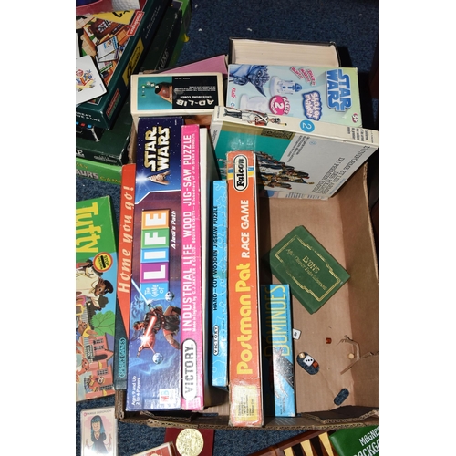 534 - ONE BOX AND LOOSE RETRO AND VINTAGE GAMES to include a pack of French Seven Families cards, a pack o... 