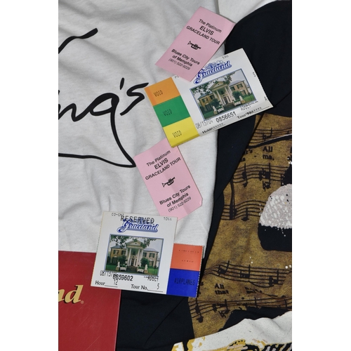 538 - ONE TRAY OF ELVIS PRESLEY / GRACELAND Memorabilia comprising two T Shirts, a Graceland Official Guid... 